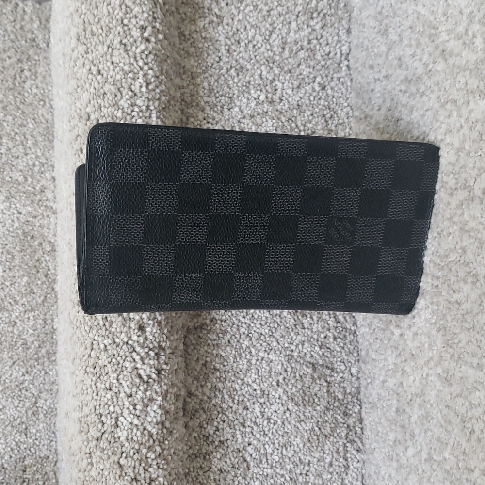 Louis Vuitton Damier Graphite brazza wallet Checkbook Cover